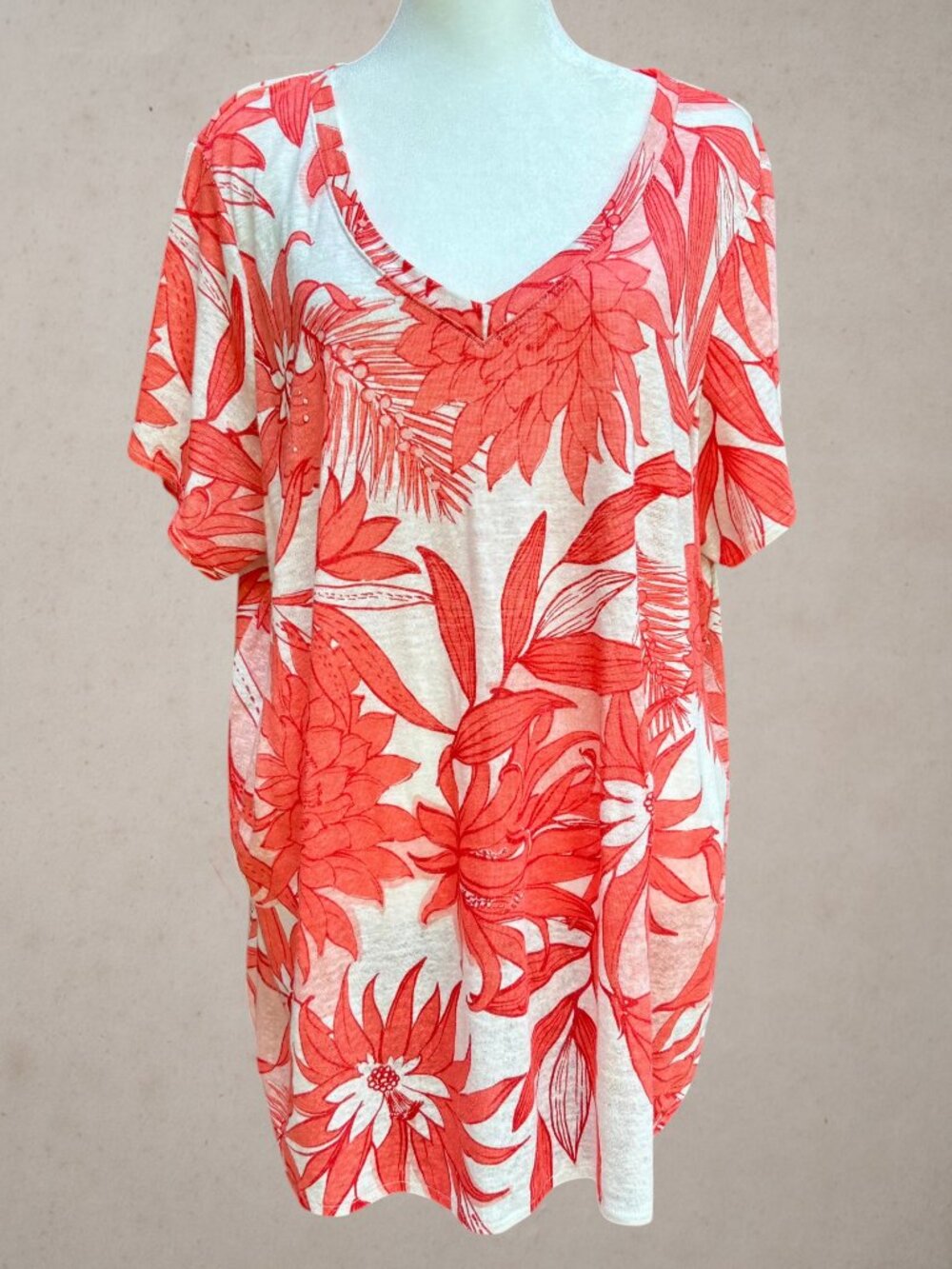 H Halston Ladies' 1X Floral Short Sleeve Linen Pullover Top Hi-Lo Hem Tropical